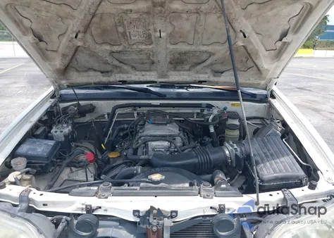 2003 Isuzu Axiom S/Xs from USA, damaged, VIN 4S2DF58X634601882